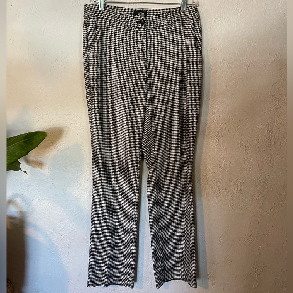 White House Black Market Black and White Houndstooth Pants